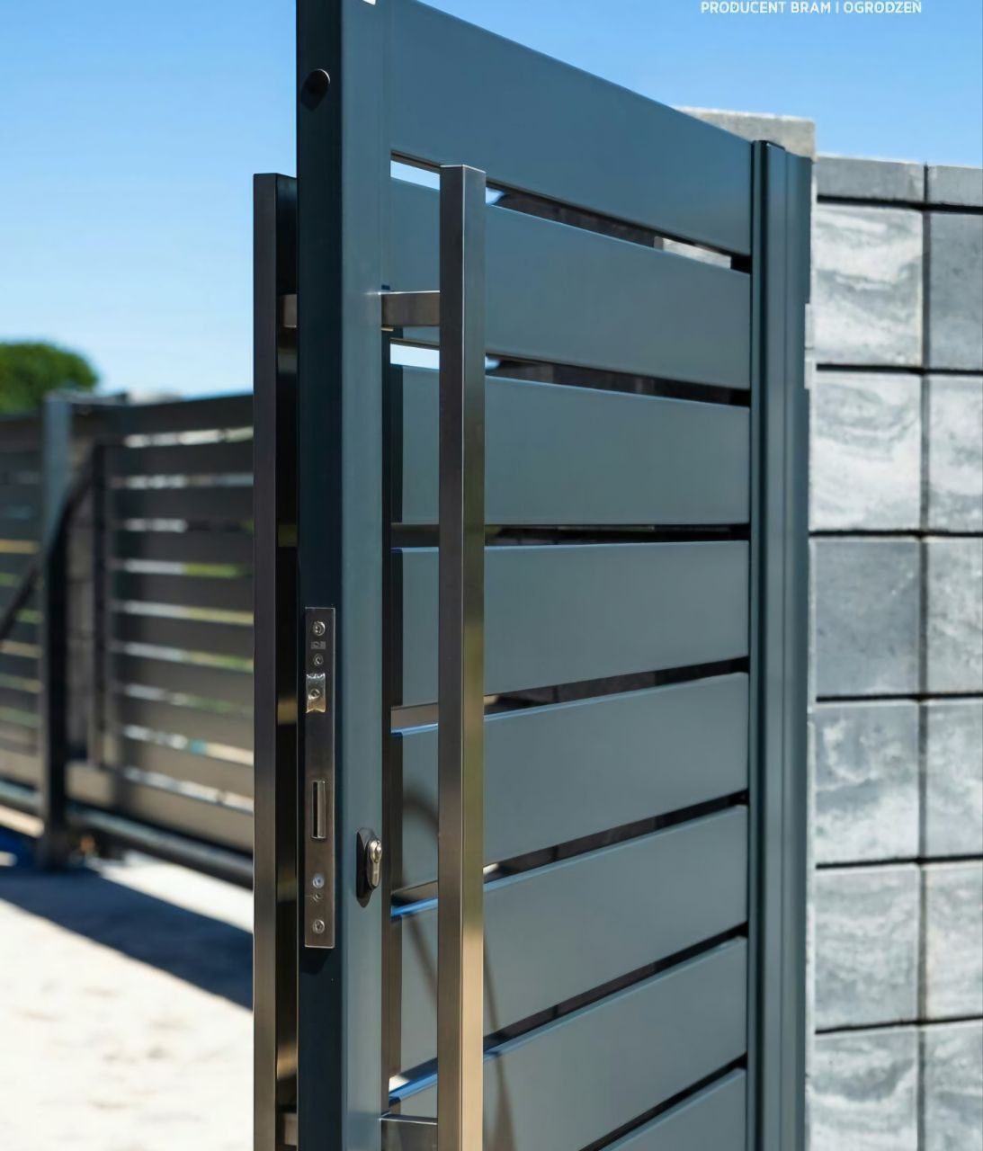 Чудова калітка з профілю